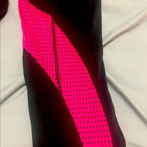 Athletic leggings